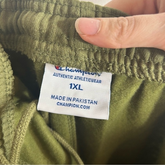 Champion Men’s Drawstring Shorts NWT Sz 1X Green Yellow - Picture 7 of 9